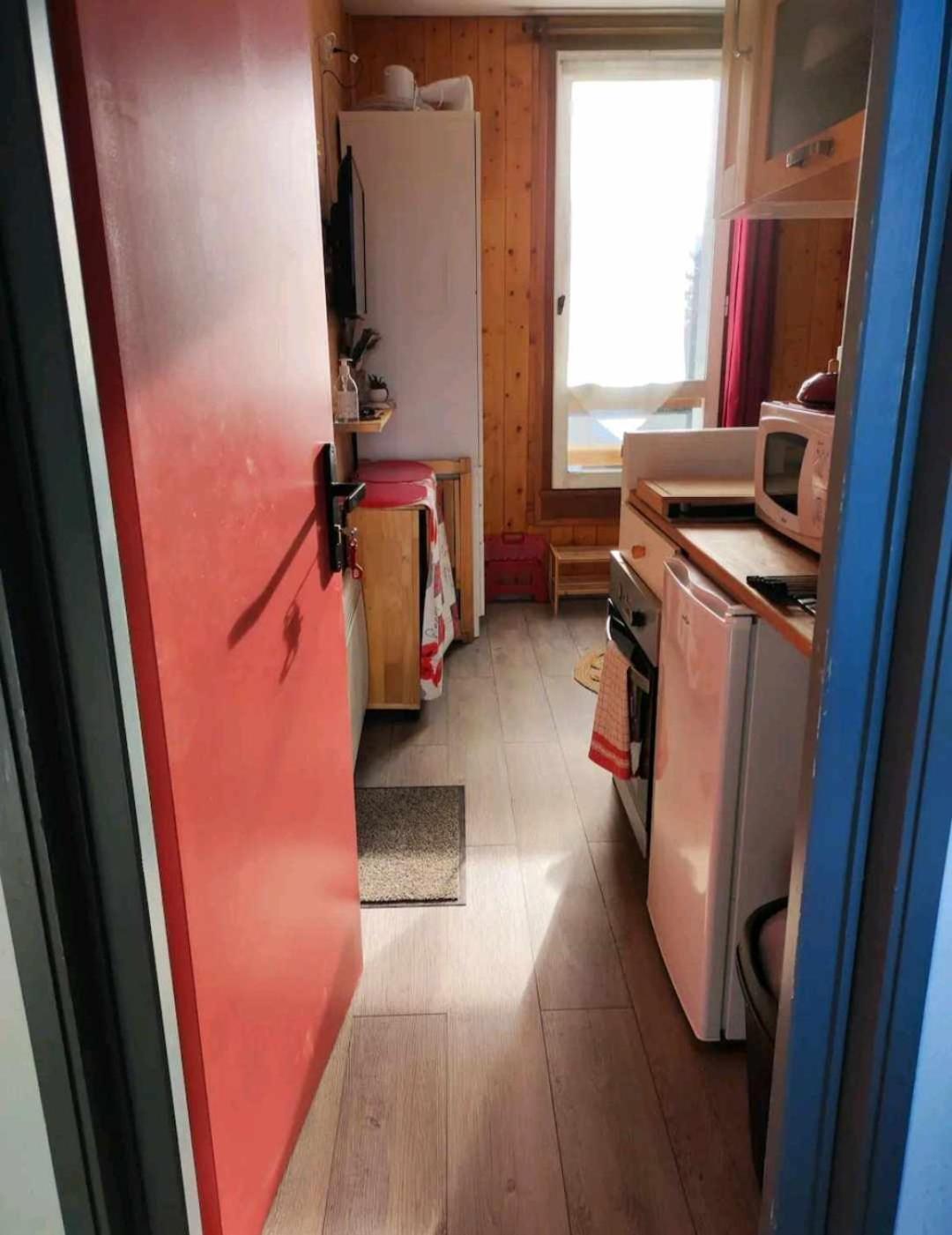 Le Petit Nid Rouge Apartment Ustou Exterior photo